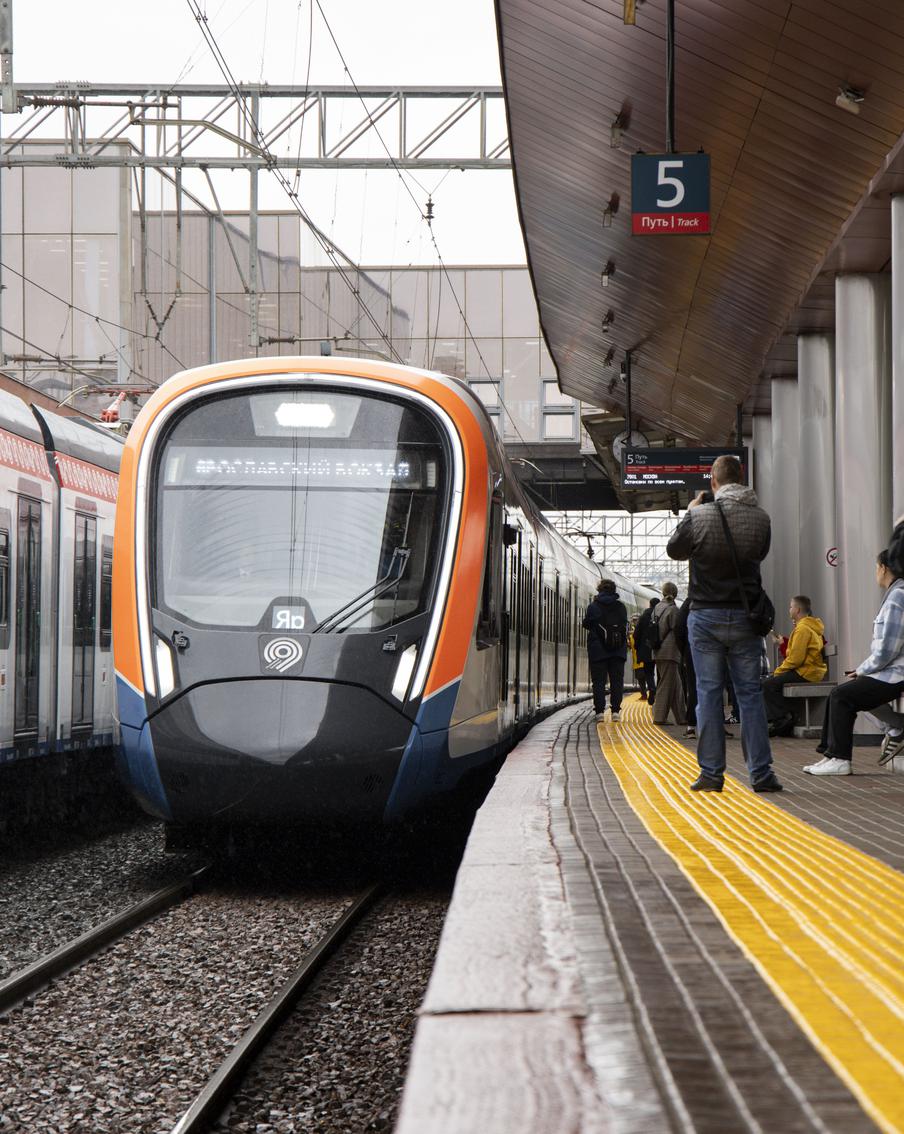 Ликсутов рассказал о планах по обновлению подвижного состава на Ярославском направлении