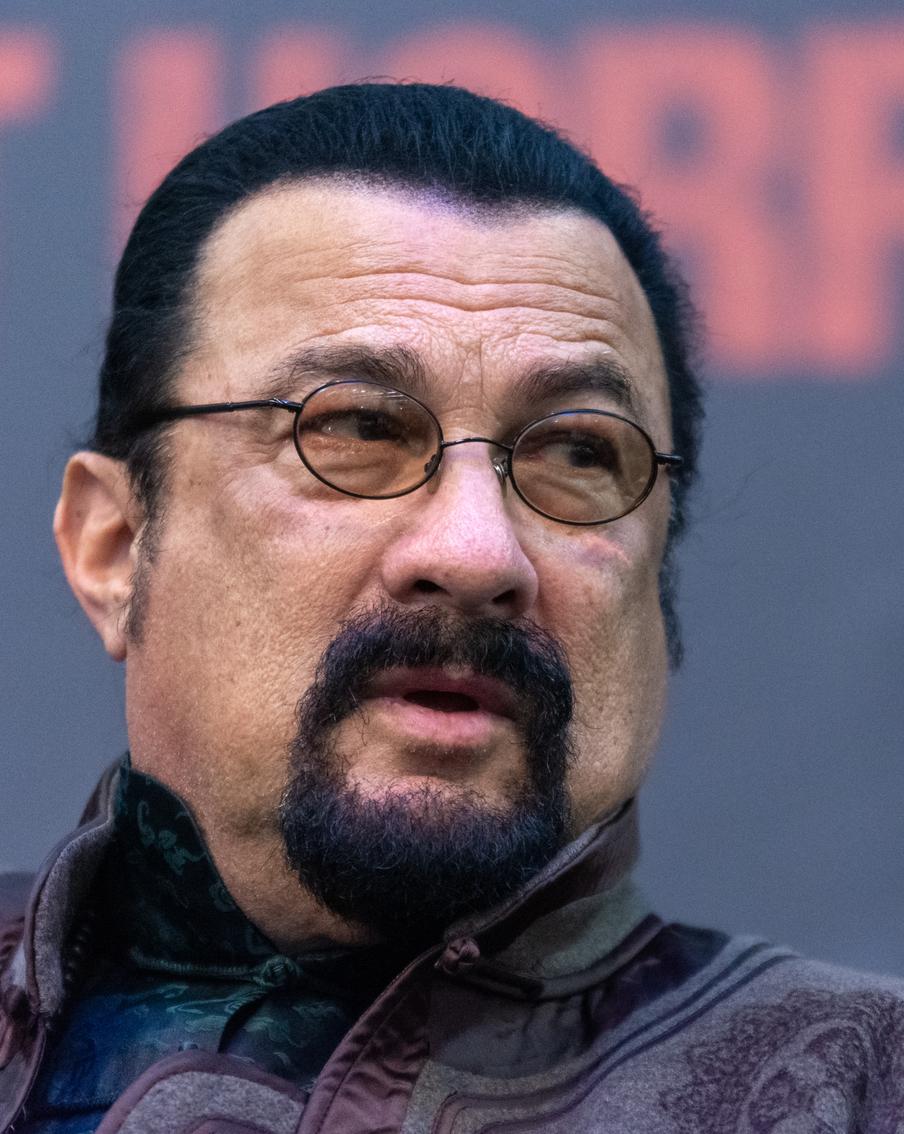 Стивен Сигал хотел бы сняться в российском кино