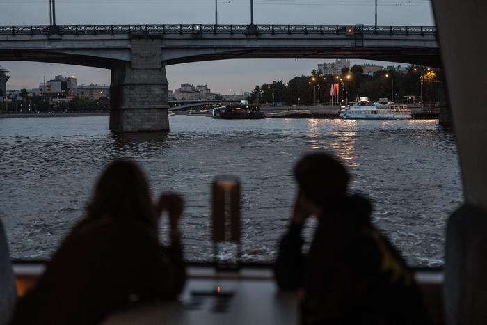 Ликсутов рассказал о росте популярности электросудов Москвы у горожан и гостей столицы