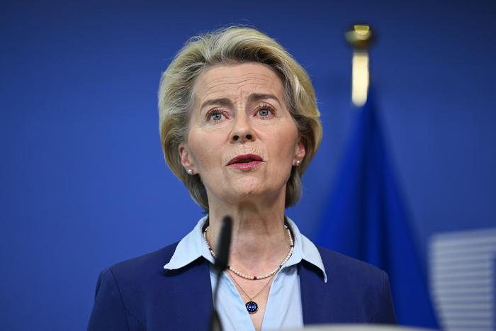 Фон дер Ляйен обсудит с ЕC кредит Украине под активы России