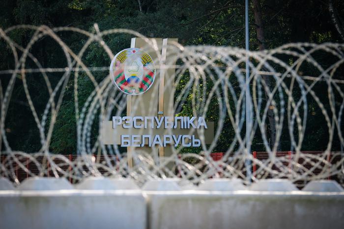 На границе Белоруссии и Латвии задержали избитых африканцев с трупом