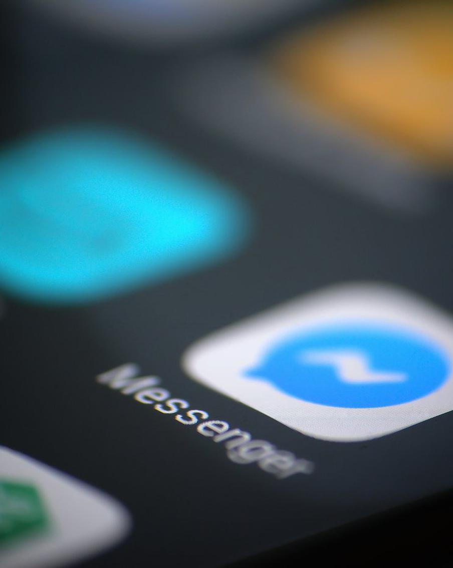 Роскомнадзор объяснил сбои в работе WhatsApp и Telegram на юге России