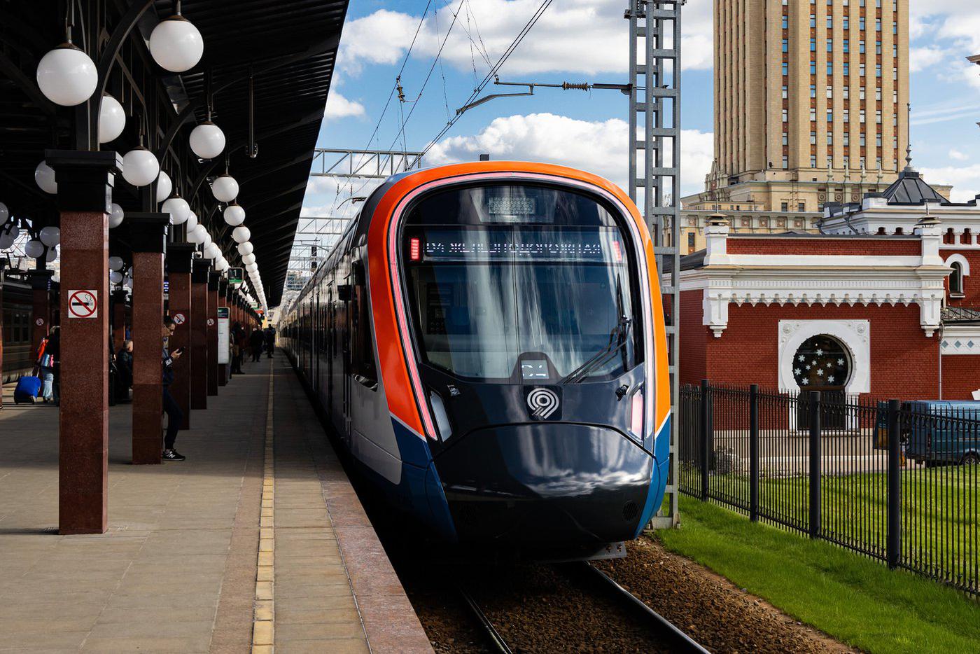 До 2030 года за счёт бюджета Москвы закупят почти 500 новых ж/д вагонов