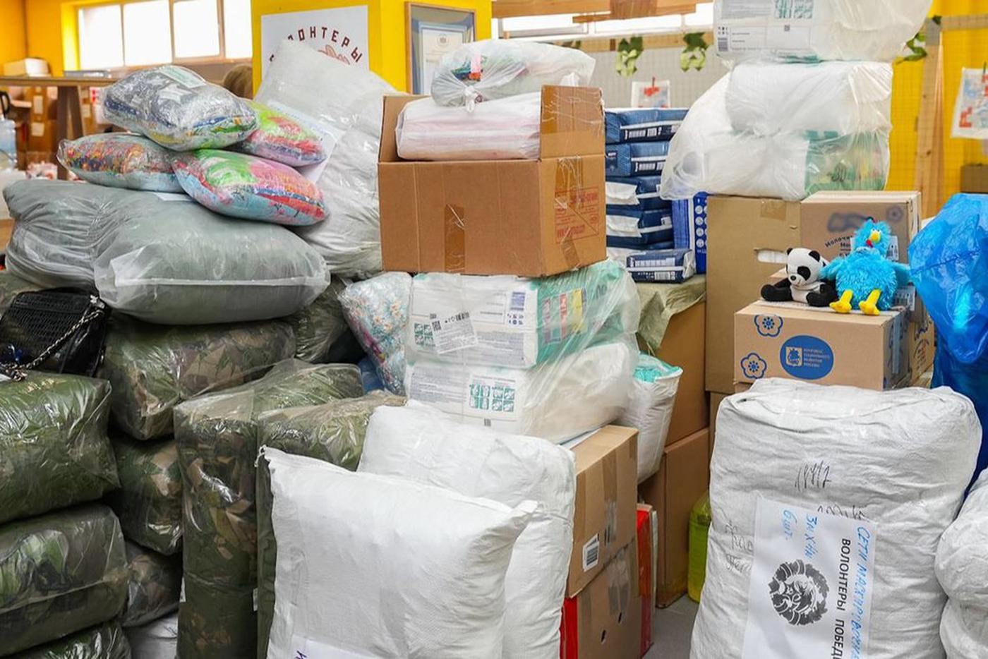 Жители СЗАО отправили бойцам спецоперации около двух тонн гуманитарного груза