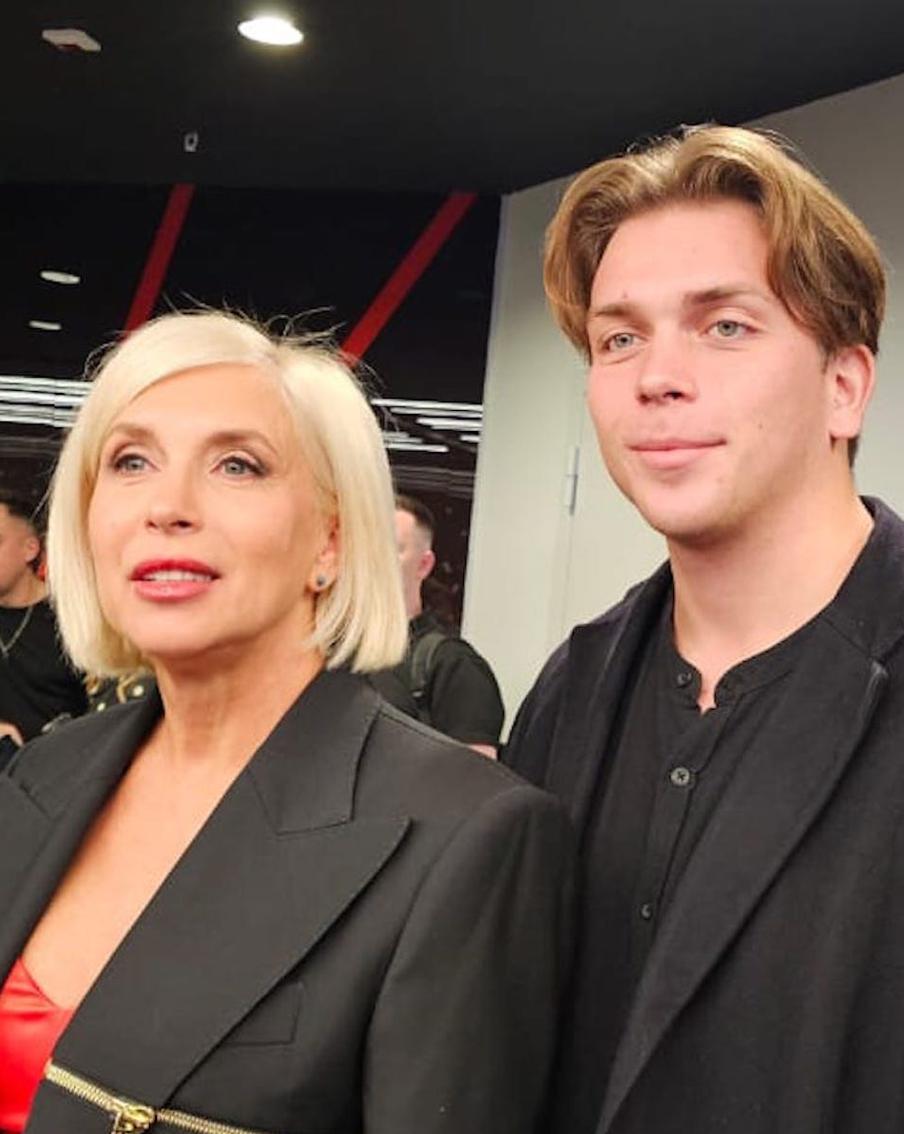 Сын два года скрывал от Алёны Свиридовой место своей учёбы