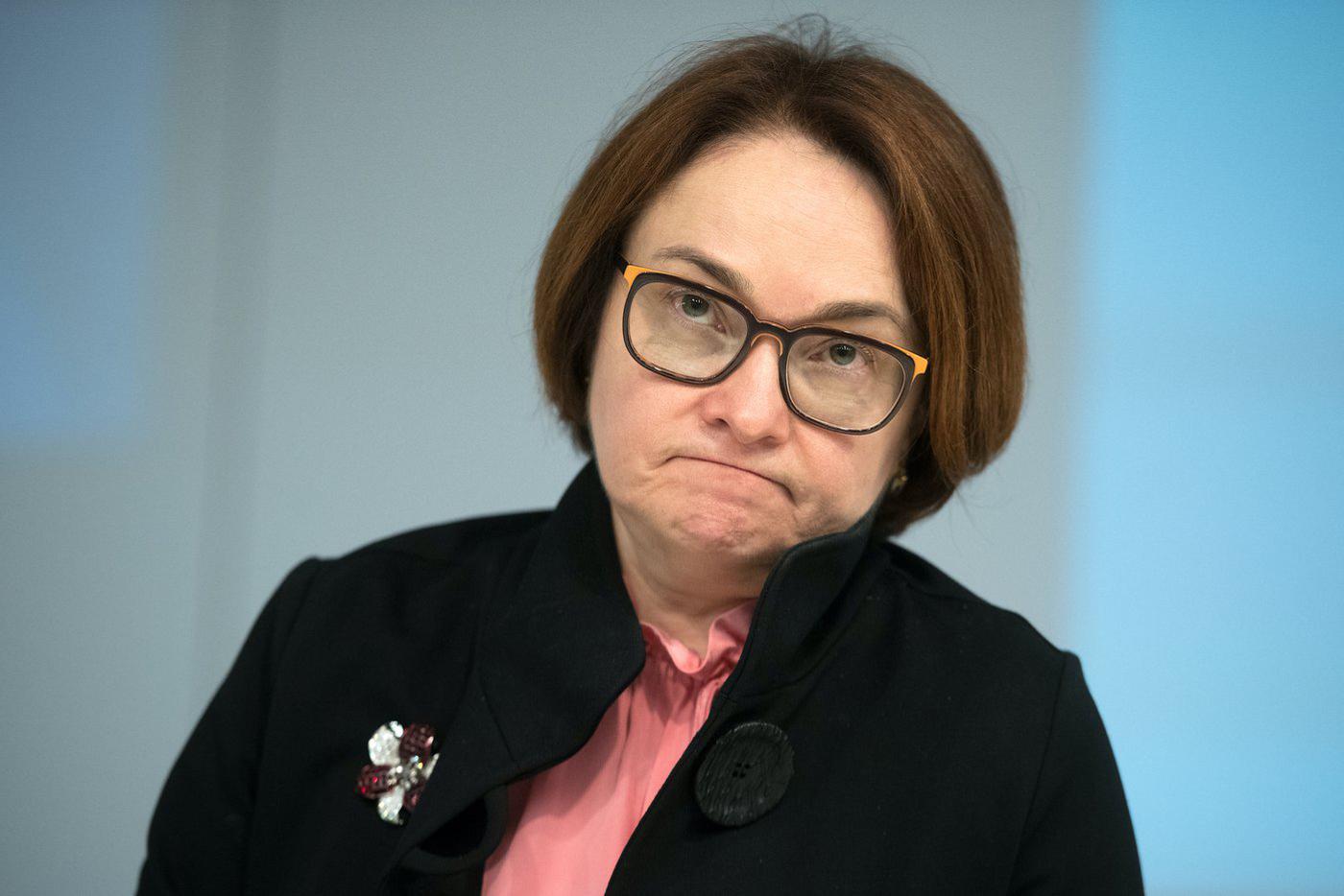 Почему ЦБ остановился на ставке 16,5% и как это отразится на нашей жизни