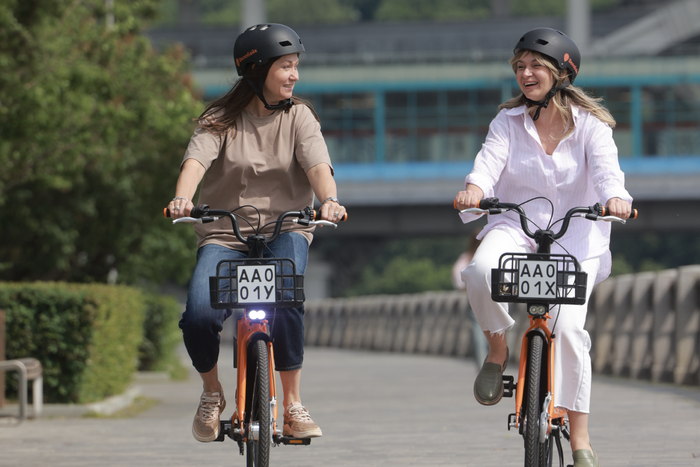 Москвичи проехали более 8 млн км с начала сезона на велосипедах и электроскутерах "Велобайка"