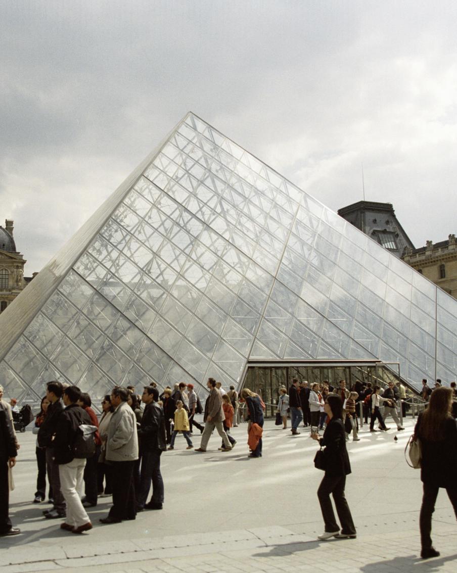 СМИ: Лувр десятилетиями страдал от недофинансирования