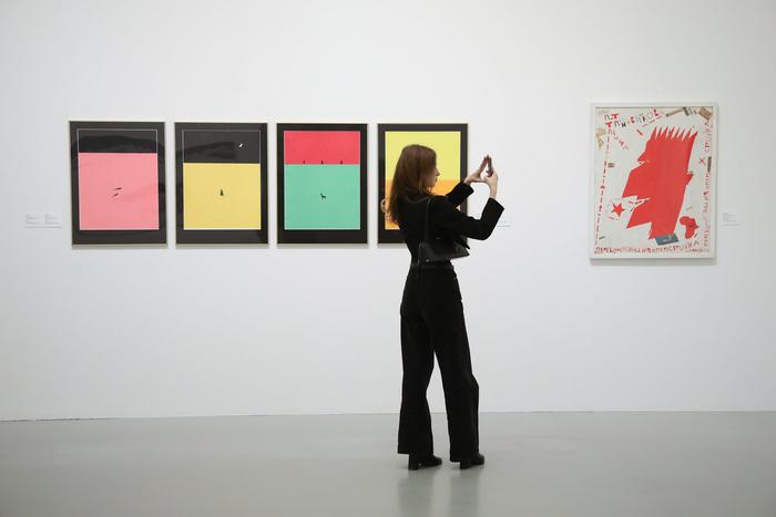 Азбуку современного искусства показывают в Мультимедиа Арт Музее