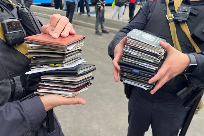 Более чем 1 тыс. нелегалов выявили за время усиленных проверок оплаты проезда