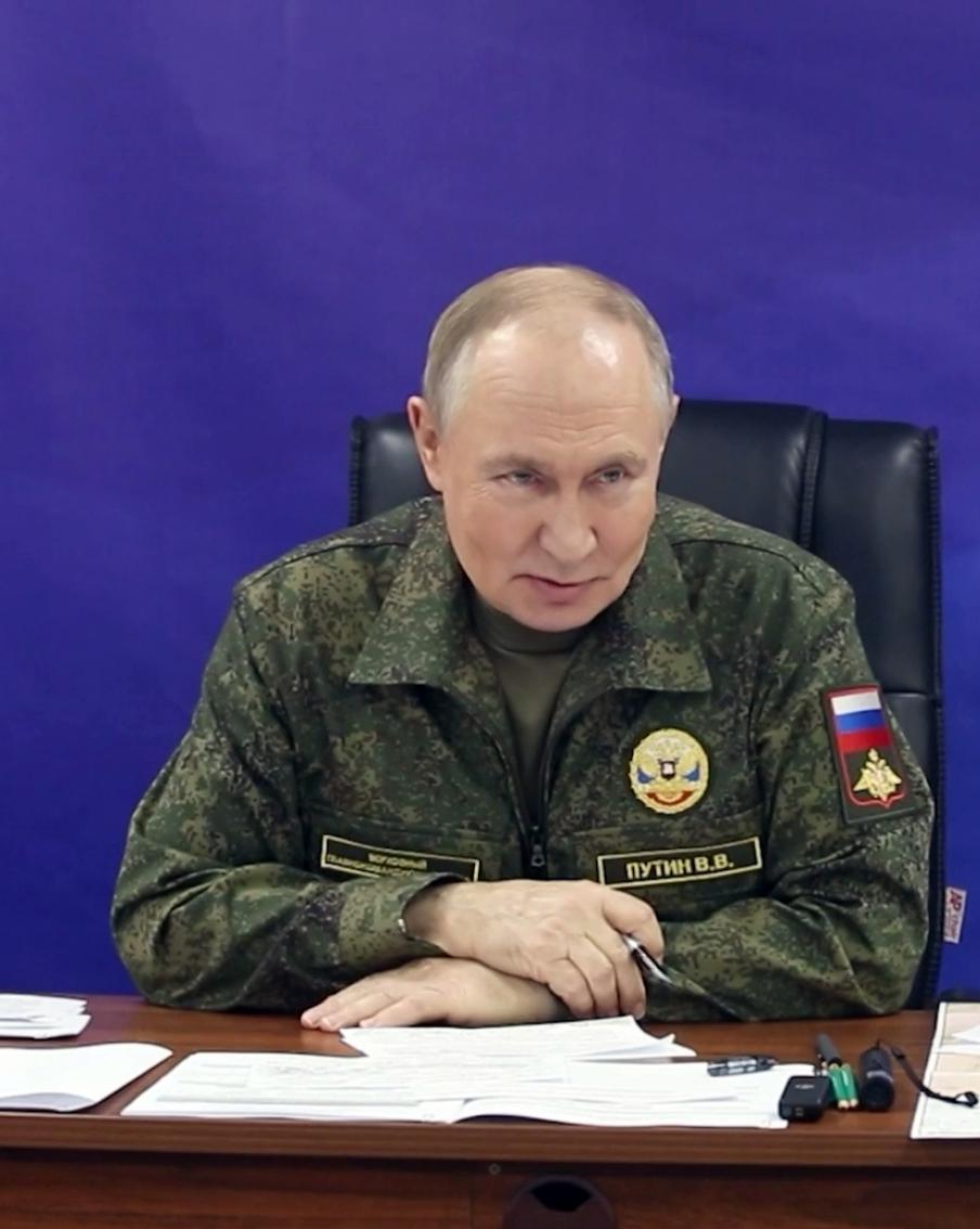 EFE: Путин послал Западу сигнал о полном контроле ситуации в Донбассе