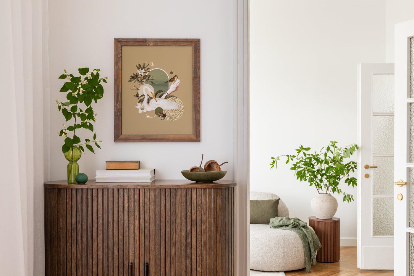 Перед показом квартиры добавьте живых акцентов в виде цветов и наполните дом приятным ароматом.