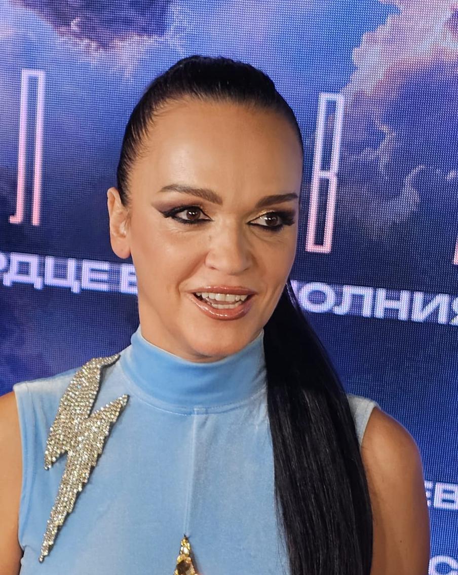 Певица Слава