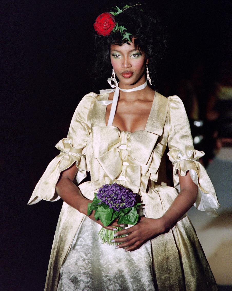 Показ коллекции Vivienne Westwood осень-зима – 1995.