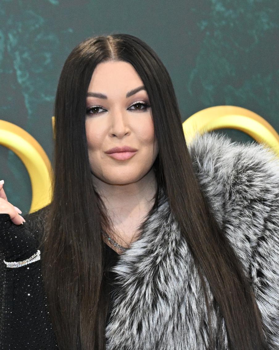 "Мама пыталась оградить меня от музыки": как живёт взрослый сын Ирины Дубцовой