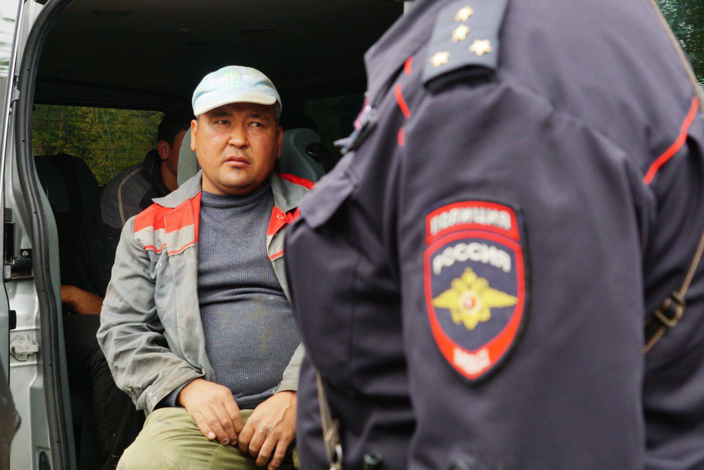 "Ъ": Минтруд предложил увеличить квоту на квалифицированных мигрантов на 20%