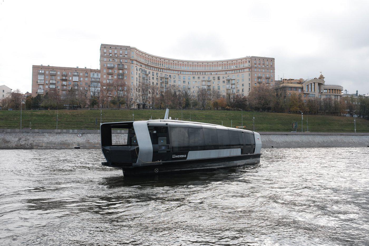 8 новых электросудов придут в Москве в следующем году