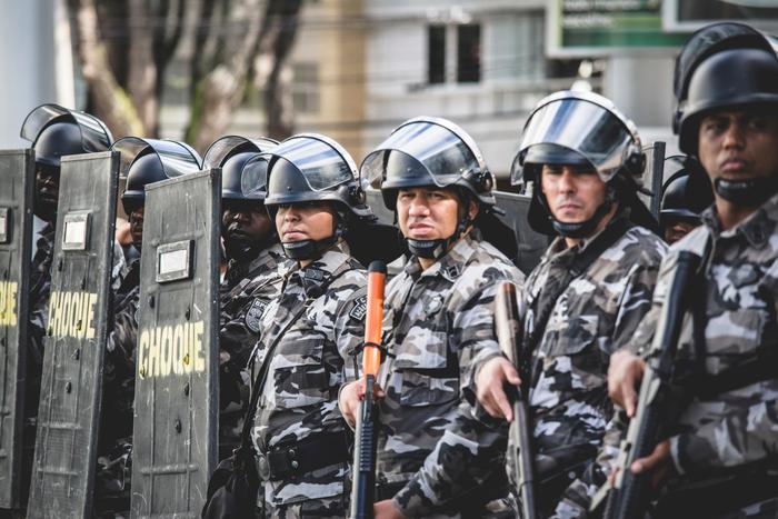Число погибших в столкновениях с бандой в Рио-де-Жанейро достигло 64