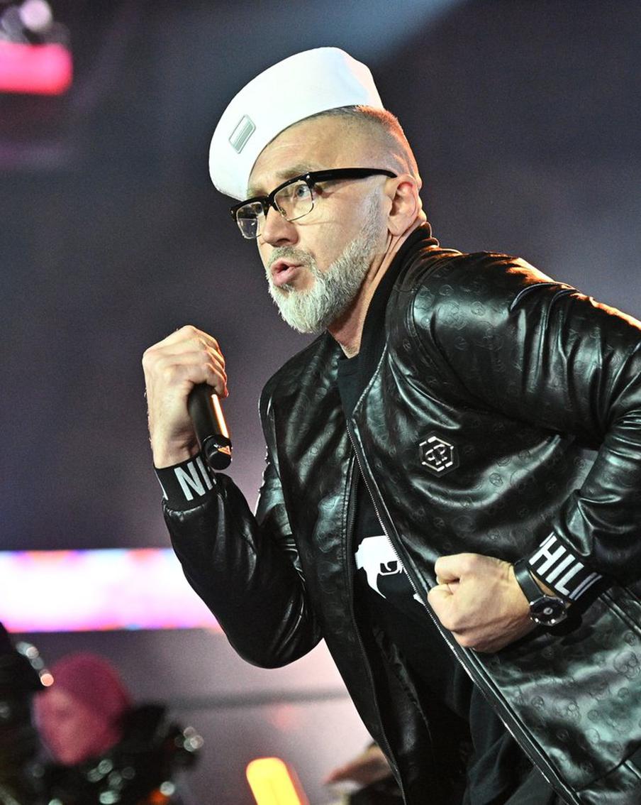 "Гаджеты укорачивают сознание": рэпер Серега рассказал о методах воспитания сыновей