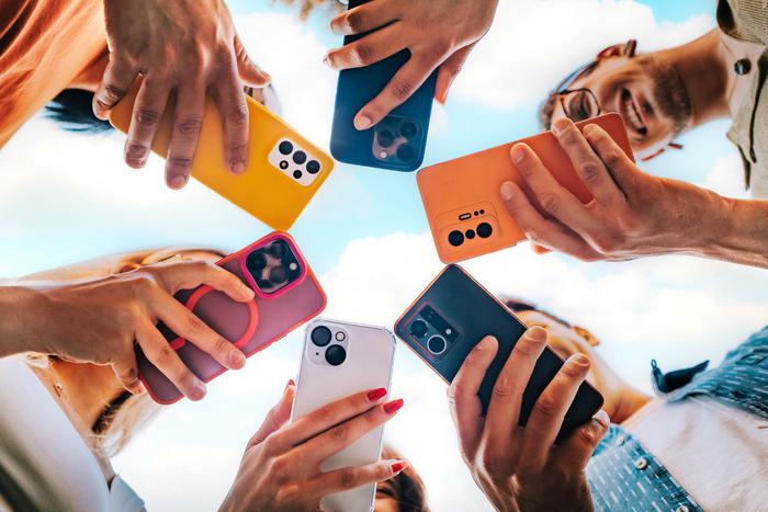 В МВД рассказали, как подготовить телефон к продаже