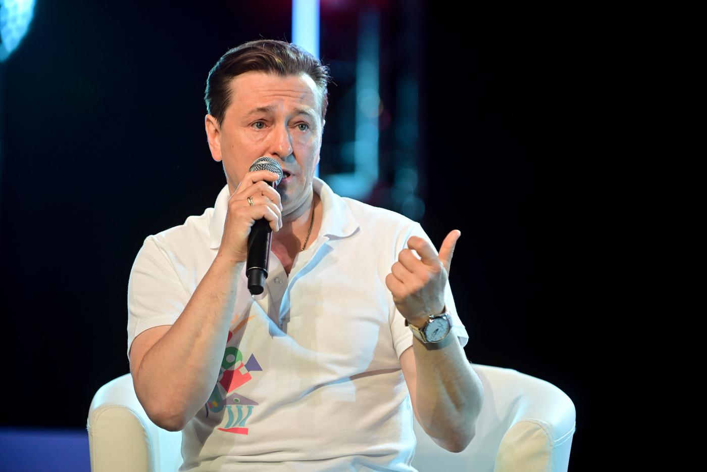 Безруков назвал Арканар в кинопарке "Москино" голливудской площадкой