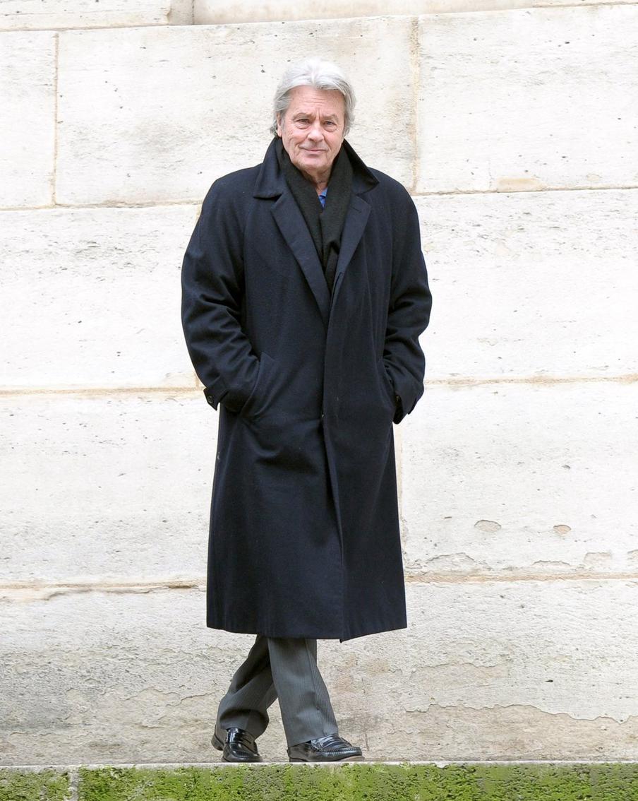 Делон в Париже, 2011 год.