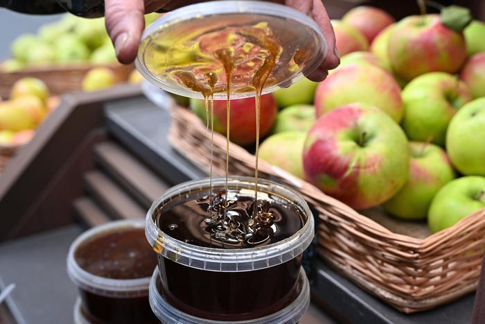 Фермер рассказал, почему уже восьмой год он приезжает на московскую ярмарку