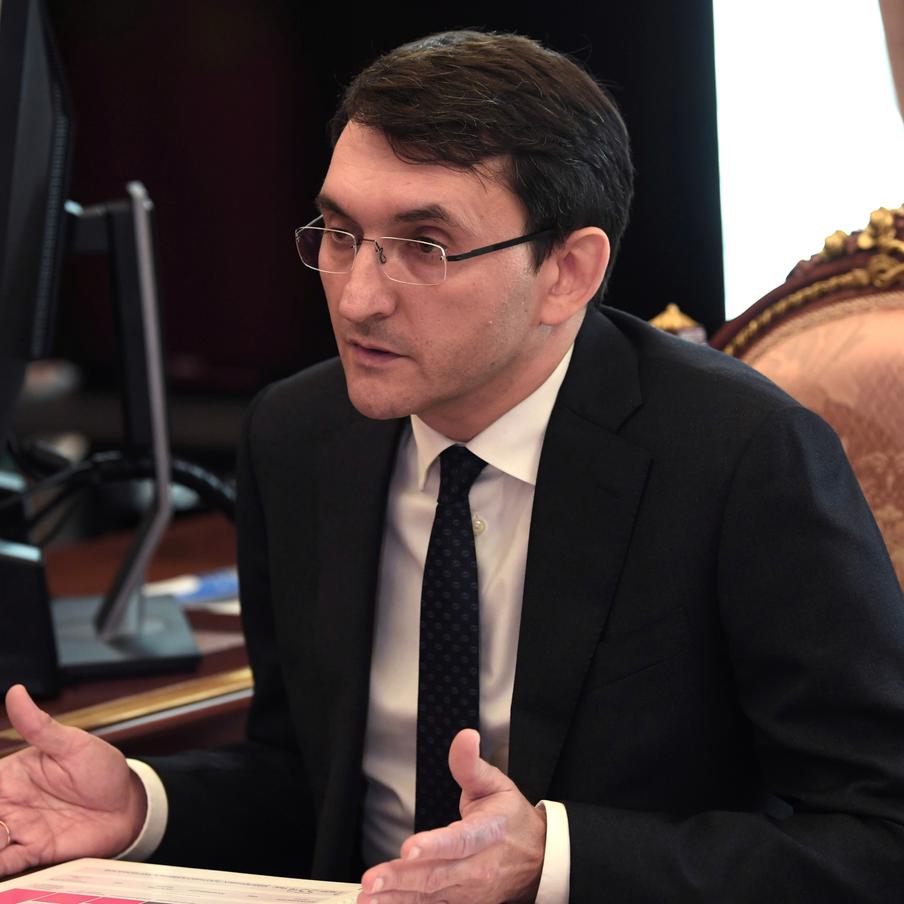 РКН предложил отказаться от согласий на обработку данных и перейти к стандартам. Роскомнадзор выступил за отмену действующей системы согласий на обработку персональных данных и переход к отраслевым стандартам, которые, по мнению ведомства, обеспечат более эффективную защиту граждан