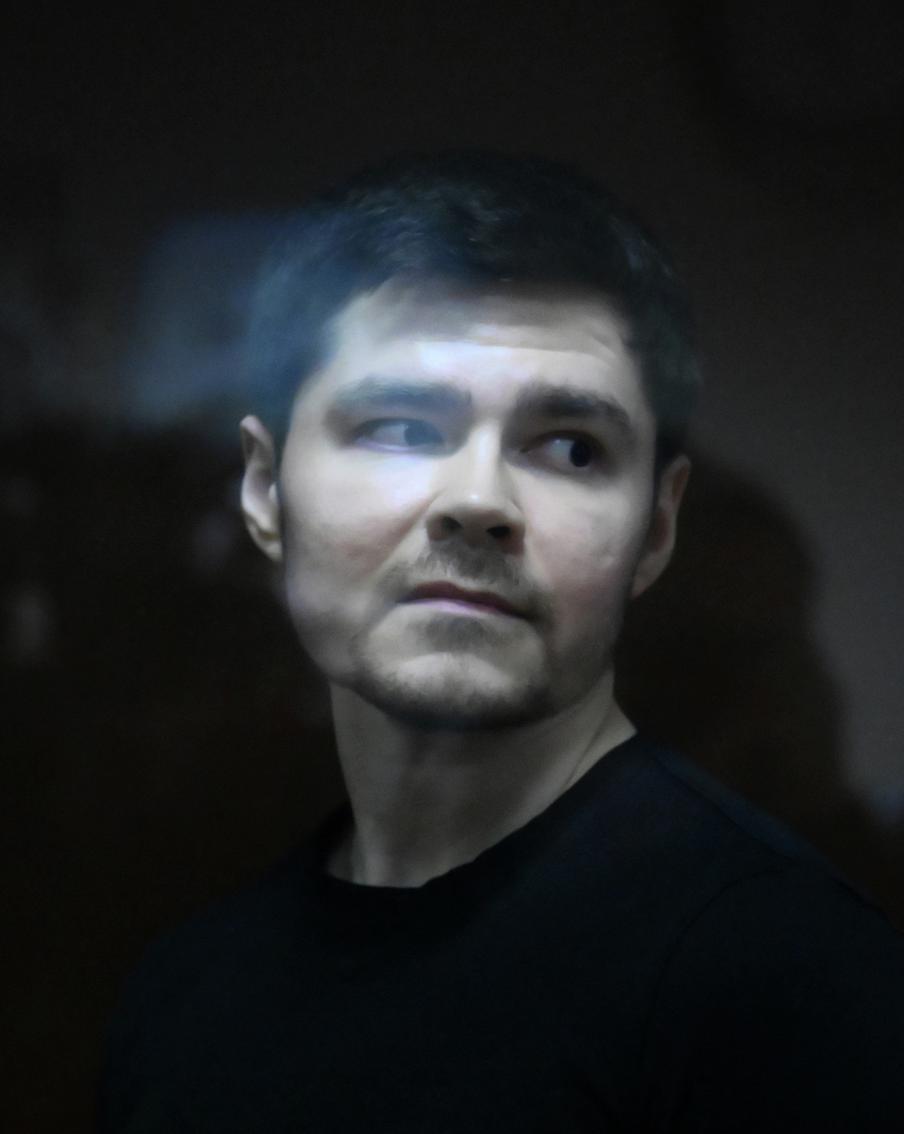 Блогер Аяз Шабутдинов получил семь лет тюрьмы и штраф за мошенничество