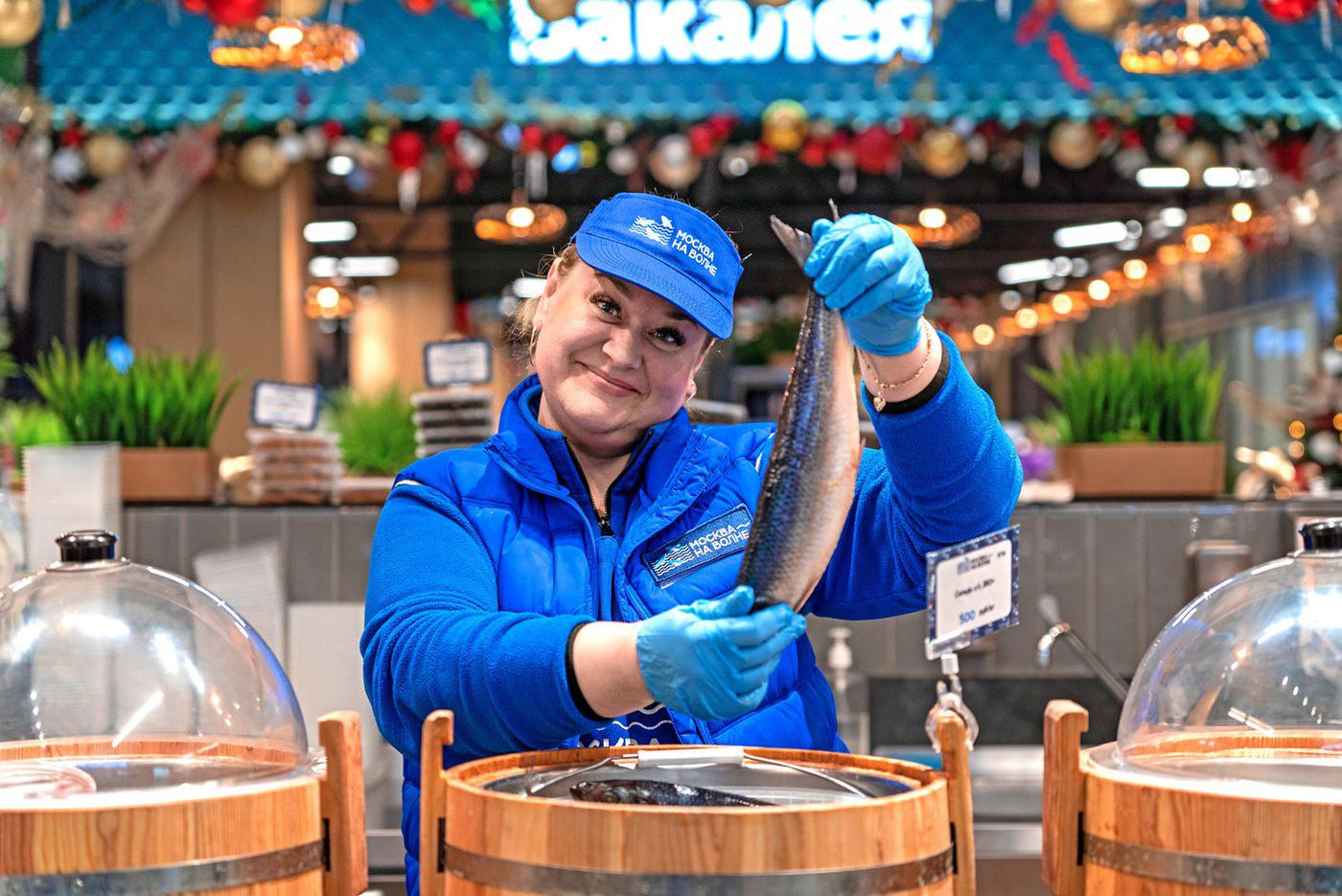 На портале mos.ru теперь можно заказать продукты с рыбных рынков