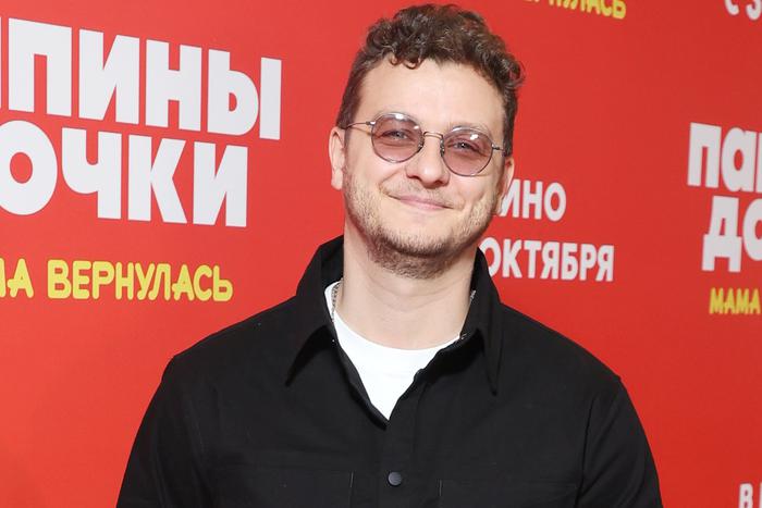 Филипп Бледный рассказал Metro о новых "Папиных дочках", проблеме безотцовщины и умении прощать