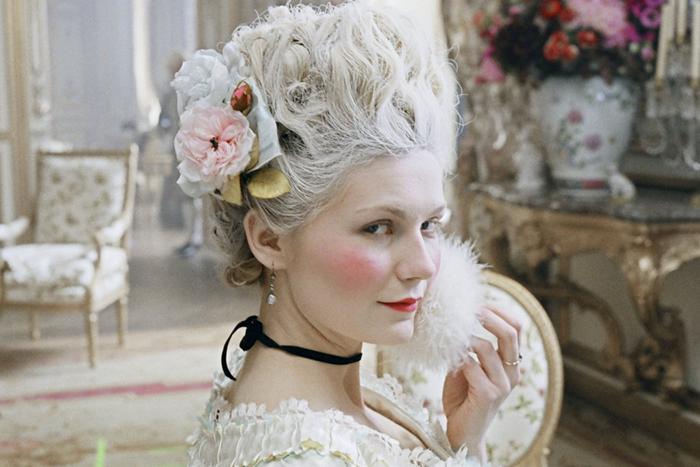 Икона стиля XVIII века: как Мария-Антуанетта придумала современную моду