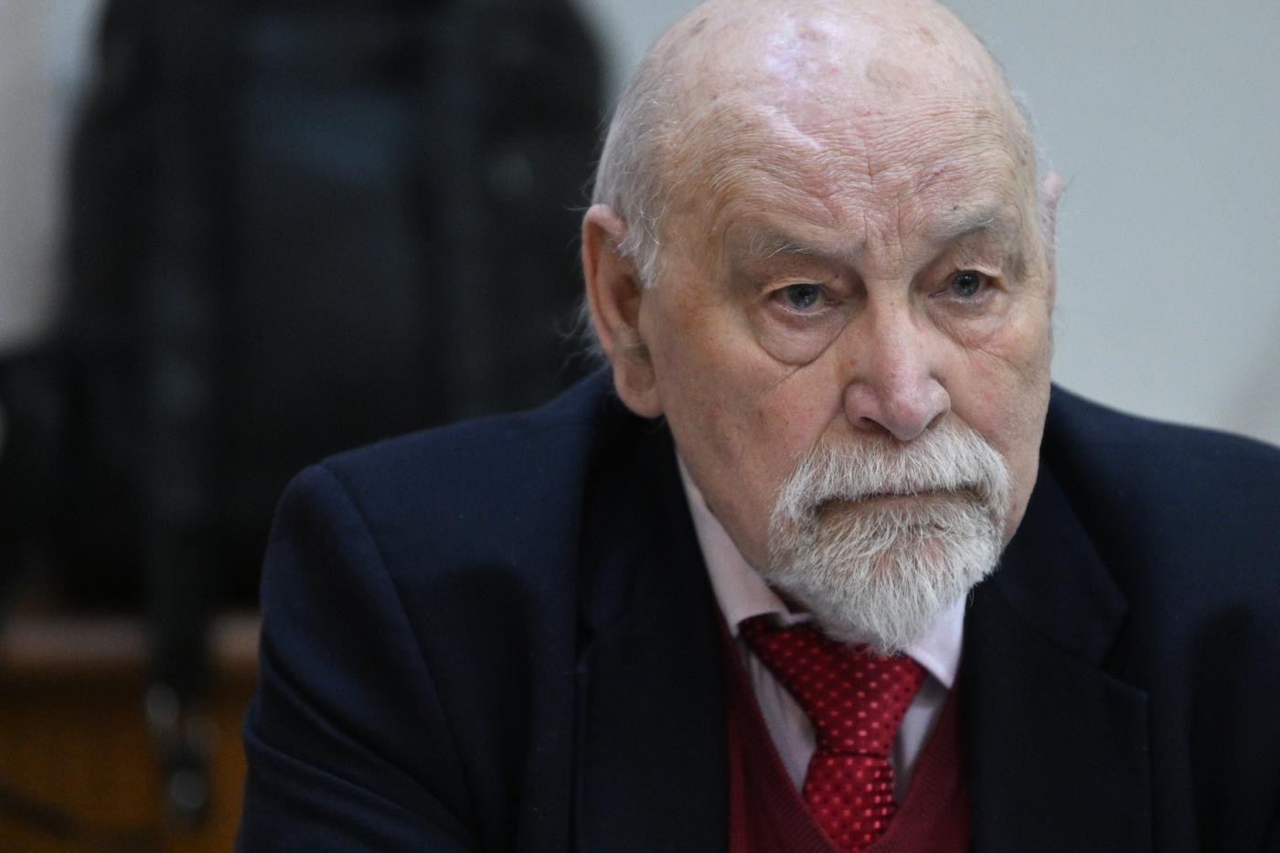 Умер автор закона об общественном контроле за местами лишения свободы