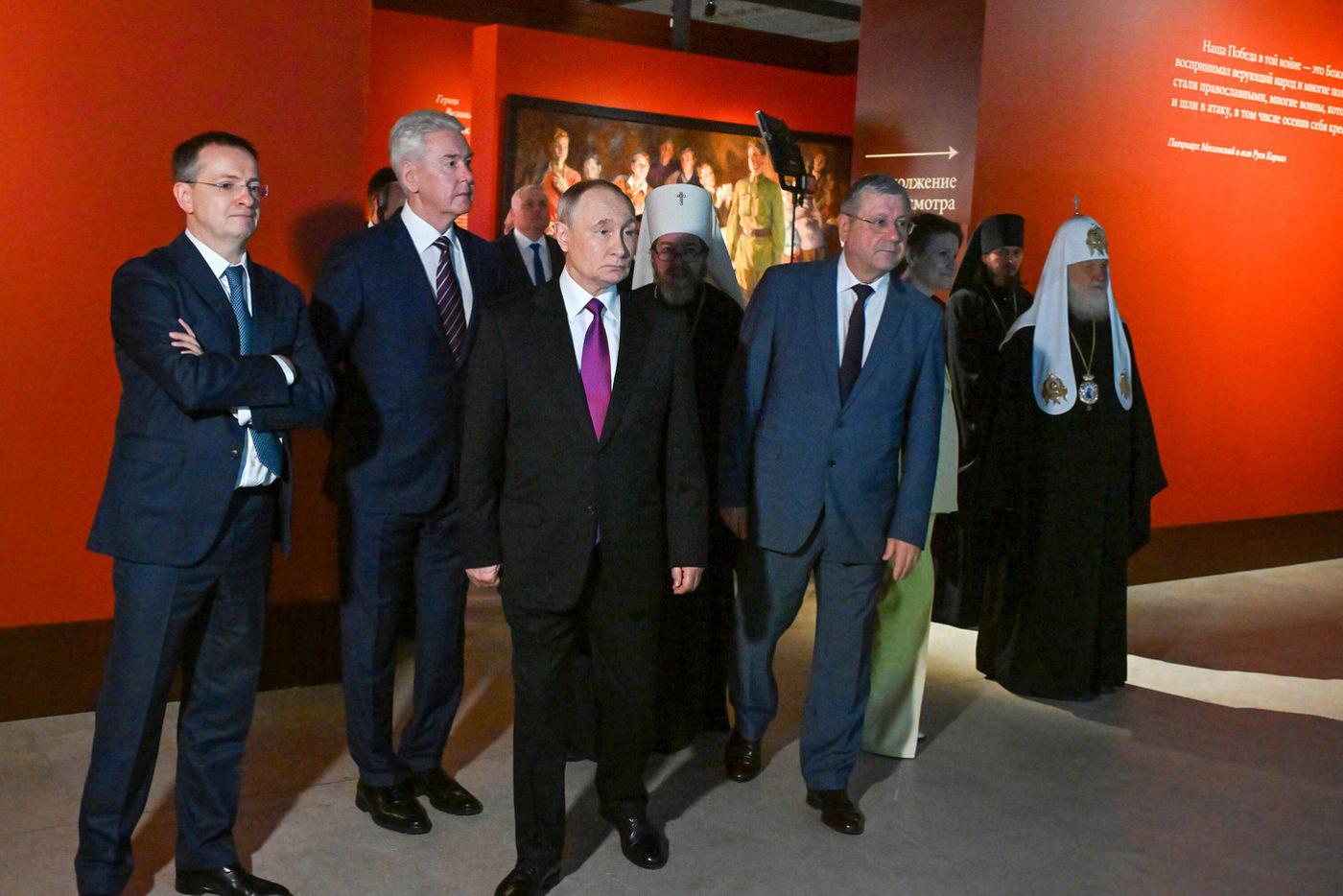 В Манеже открылась выставка "Великая Победа. Россия — моя история" — Собянин