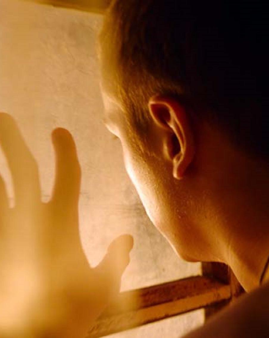 "Огненного мальчика" оставили в лесу: в прокат вышел фильм Надежды Михалковой