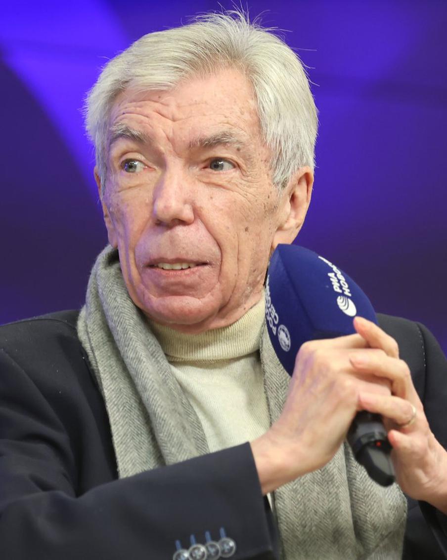 Первый канал почтил память телеведущего Юрия Николаева. В некрологе отметили его многолетний вклад в эфир и неизменную любовь зрителей