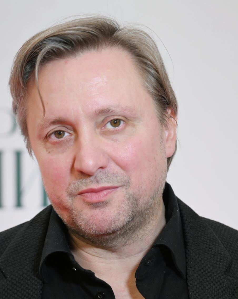 "Отец меня порол": Артём Михалков рассказал Metro о методах воспитания в семье Никиты Михалкова