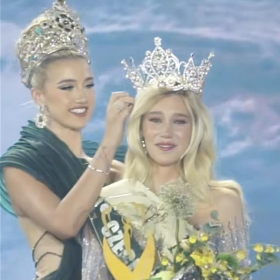 Чешка Натали Пушкинова стала новой "мисс Земля – 2025". Победу на международном конкурсе красоты "Мисс Земля – 2025" одержала представительница Чехии Натали Пушкинова. Жюри также присудило титулы победительницам, олицетворяющим четыре стихии – огонь, воду, воздух и землю
