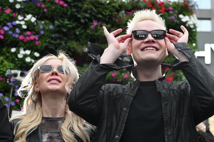 Свадьба SHAMAN и Мизулиной: сколько стоили костюмы и кто поздравил в ЗАГСе