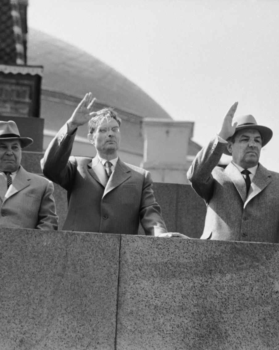 Хрущёва не свергал, защищал интеллигенцию и считал Ельцина "катастрофой"