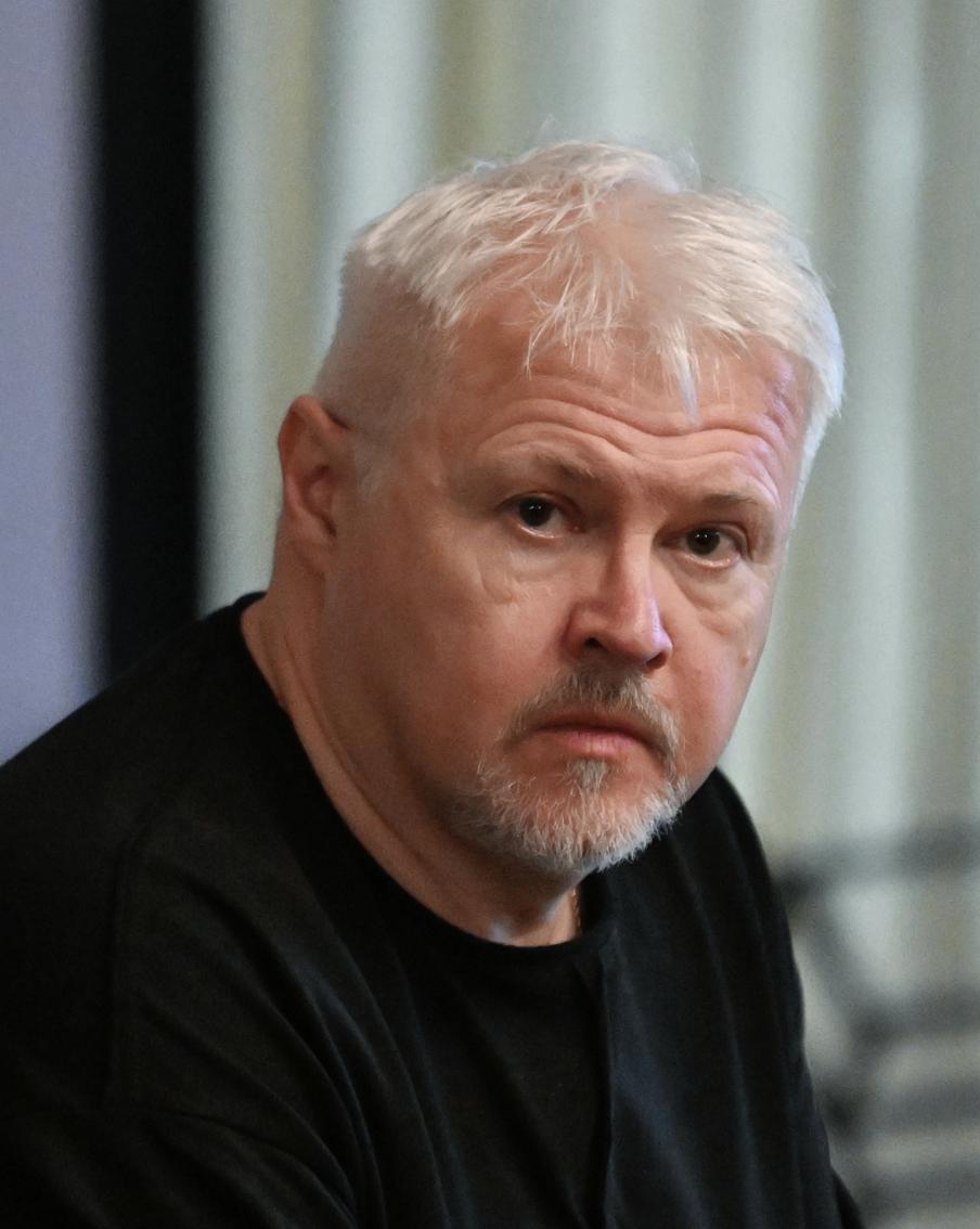 "Достойна была лежать на сцене": сын Нины Гуляевой остался недоволен выбором места для прощания с актрисой