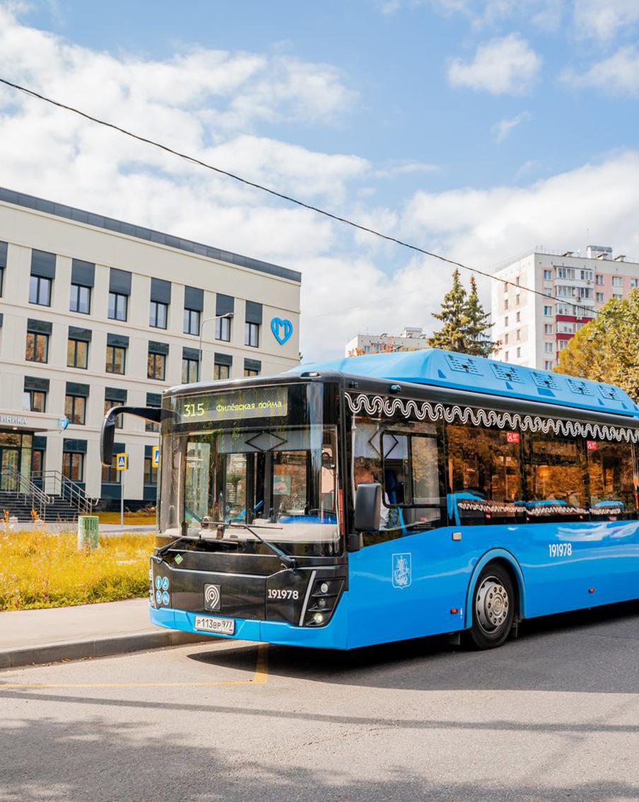 Рассказываем и показываем, где в Москве с 8 ноября появятся новые остановки для наземного транспорта