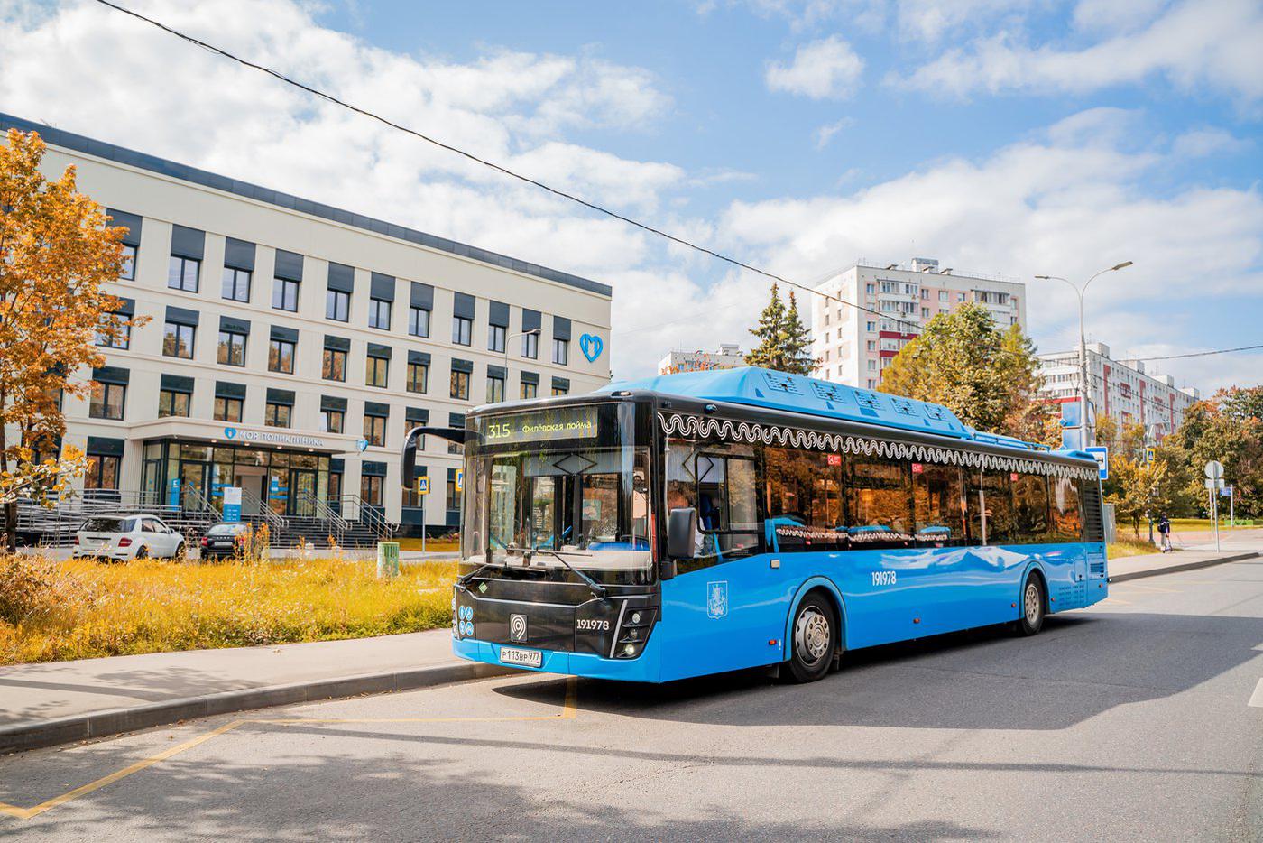 Какие новые остановки для наземного транспорта появятся в разных округах Москвы с 8 ноября