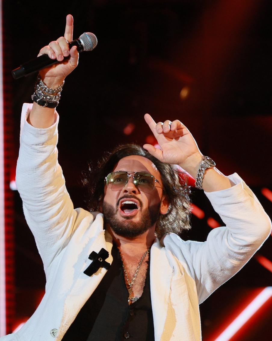 "В жизни было немало черных полос": про судьбу Стаса Михайлова расскажет биографический фильм