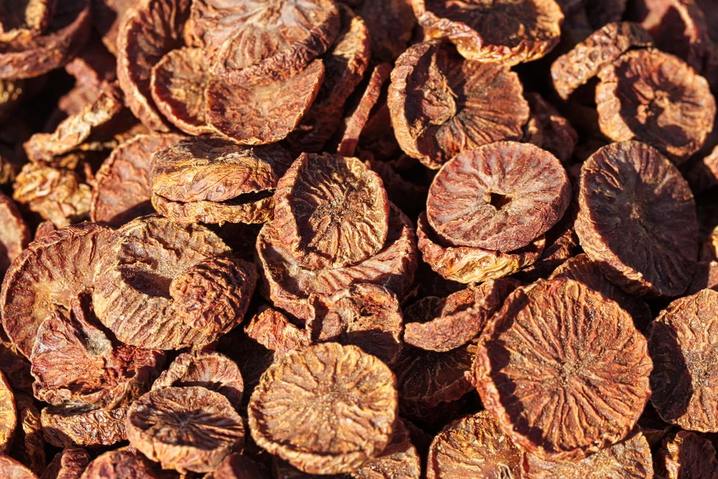 Чем опасен появившийся в России орех бетеля и как с ним борются маркетплейсы