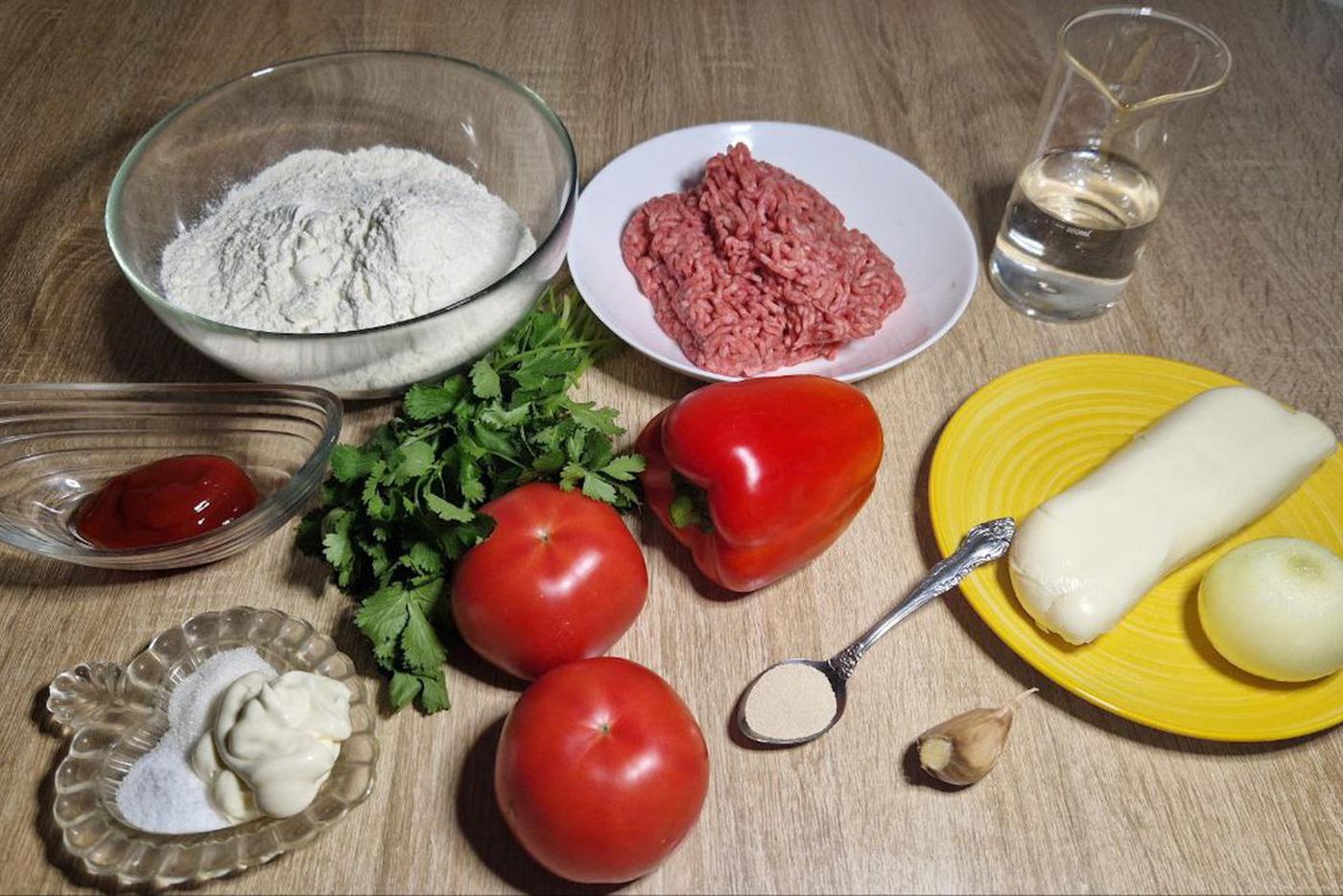 Что нужно для приготовления кальцоне.