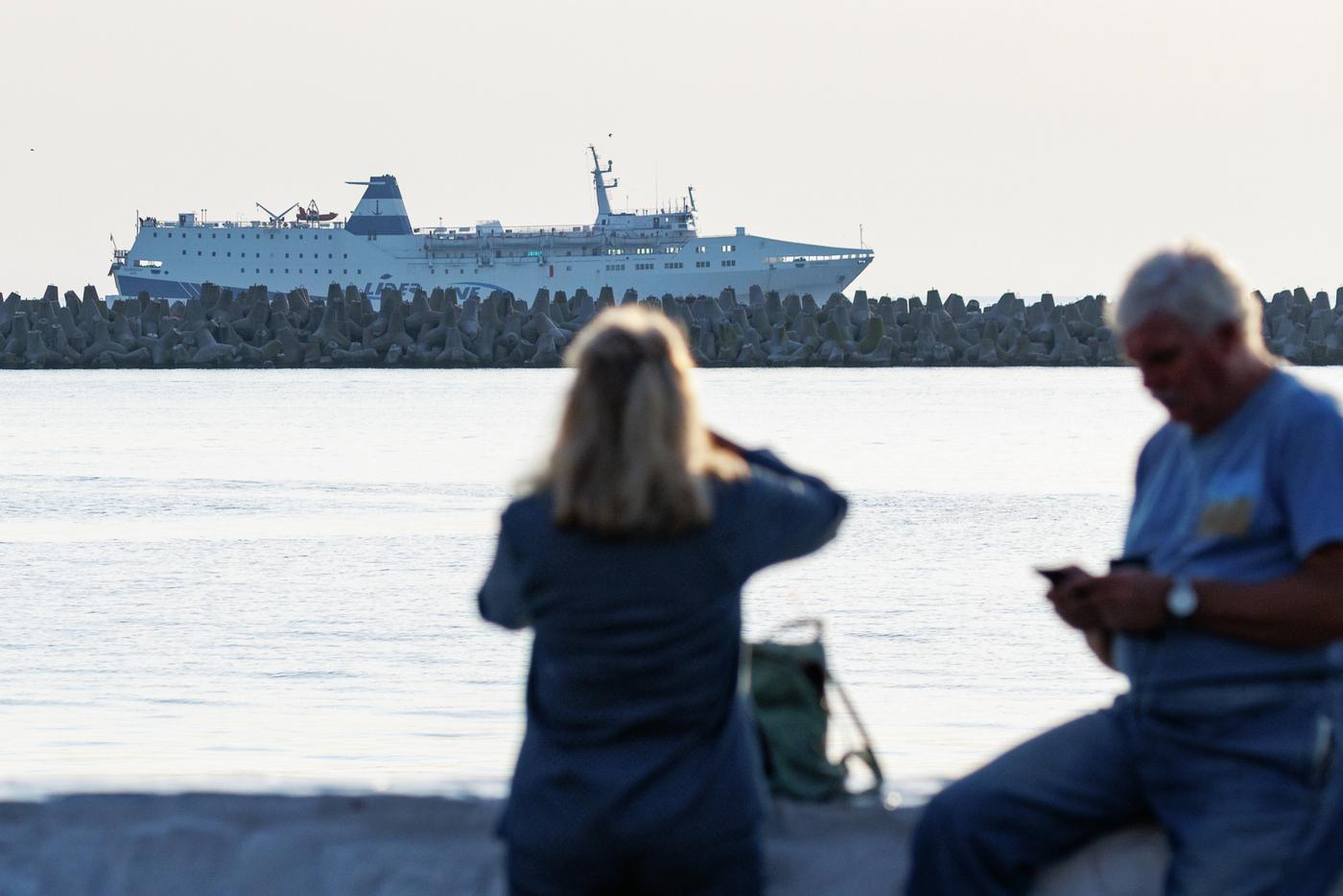 Пассажирский паром Seabridge, запущенный между Турцией и Россией, уже вторые сутки ожидает допуска в Сочи