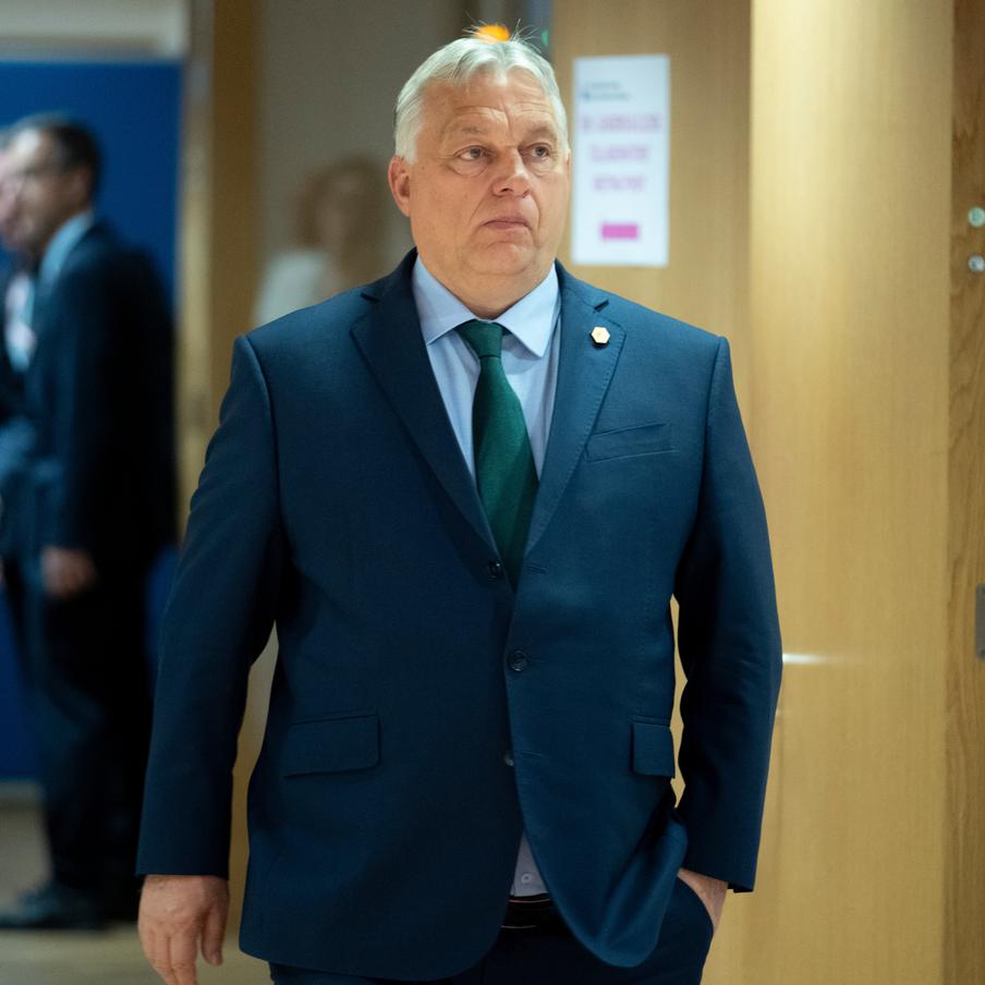 Премьер Венгрии Орбан: санкции США против АЭС "Пакш-2" полностью сняты. Правительство США полностью сняло санкции, ранее введённые против проекта строительства атомной электростанции "Пакш-2" в Венгрии. Об этом сообщил премьер-министр страны Виктор Орбан в ходе пресс-конференции, которая транслировалась на его YouTube-канале