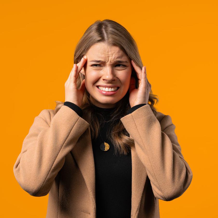 На Земле продолжается магнитная буря. В течение последних трёх суток на нашей планете продолжается магнитная буря, интенсивность которой в ночь на 8 ноября достигла уровня G2.3. Об этом свидетельствует лаборатория солнечной астрономии Института космических исследований Российской академии наук (ИКИ РАН)