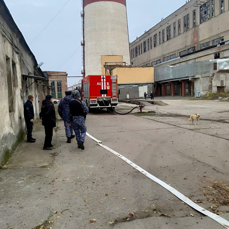 Украинские военные безуспешно попытались атаковать ТЭЦ на территории Курска. Губернатор Курской области Александр Хинштейн сообщил о предпринятой украинскими военными попытке атаковать ТЭЦ в Курск. Отмечается, что планы ВСУ не были реализованы